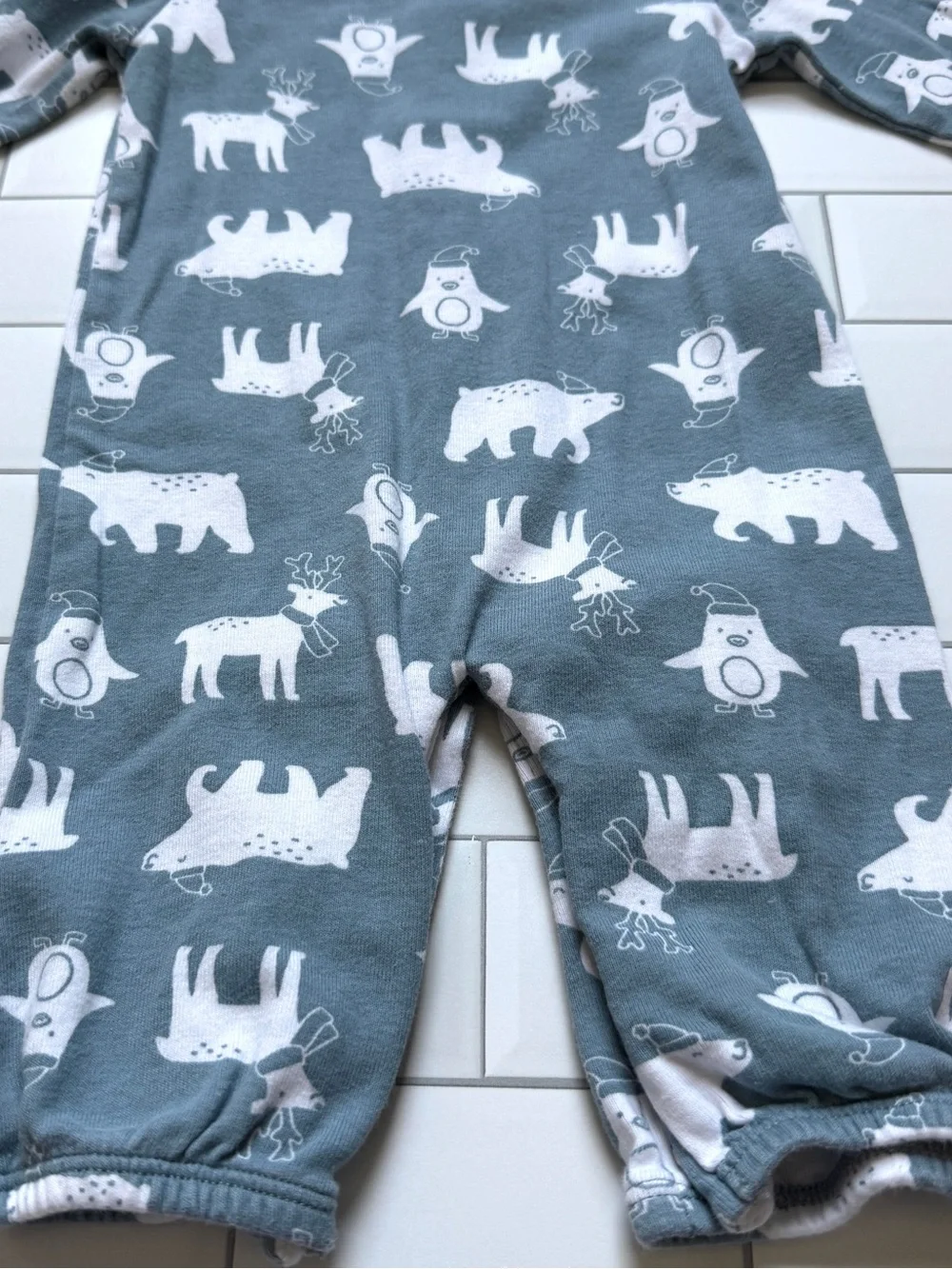 3M🐻‍❄️ Carter’s Arctic Animals Santa Hats Snap Up Jumpsuit Onesie & Hat Holiday